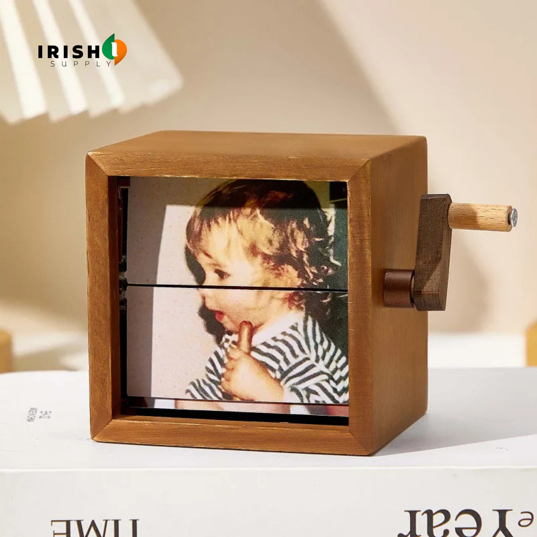 FLIPFRAME Mechanical Hand-cranked Flipbook Photo Album
